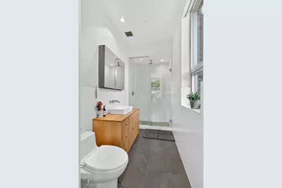 128 Newton Street #2A, Brooklyn, NY 11222 - Photo 8