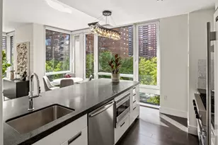 261 W 28th St, New York City, NY 10001 - Photo 6