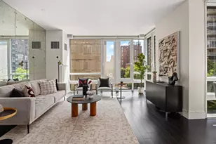 261 W 28th St, New York City, NY 10001 - Photo 2