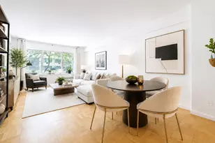 333 E 46th St, New York City, NY 10017 - Photo 1