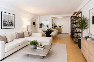 333 E 46th St, New York, NY 10017 - Photo 2