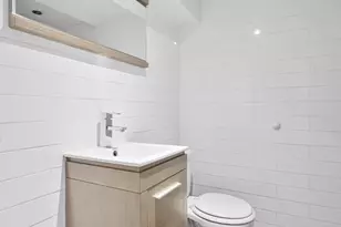 339 W 19th St, New York City, NY 10011 - Photo 12