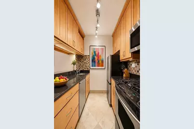 225 W 83rd Street #4M, New York, NY 10024 - Photo 4