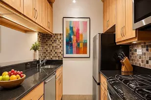 225 W 83rd St, New York, NY 10024 - Photo 4