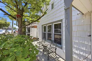 2816 Brown St, New York City, NY 11235 - Photo 2