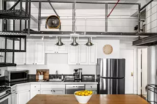 50 Bridge St, New York City, NY 11201 - Photo 10