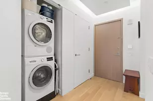 611 W 56th St, New York City, NY 10019 - Photo 8