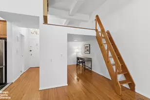 148 W 23rd St, New York City, NY 10011 - Photo 4