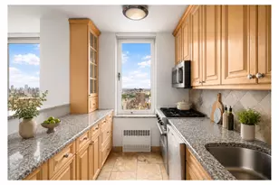 200 E 89th St, New York City, NY 10128 - Photo 4