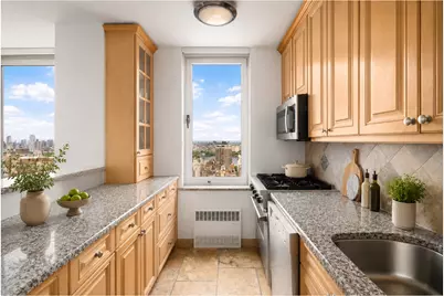 200 E 89th Street #38A, New York City, NY 10128 - Photo 4