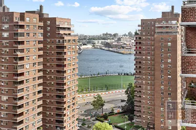 568 Grand Street #1804, New York City, NY 10002 - Photo 18