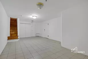 242 W 21st St, New York City, NY 10011 - Photo 4
