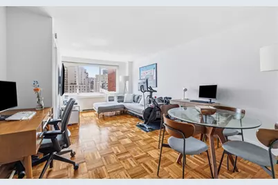 201 E 25th Street #14K, New York, NY 10010 - Photo 1