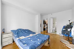 44-27 Purves St, New York City, NY 11101 - Photo 10