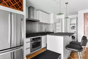 44-27 Purves St, New York City, NY 11101 - Photo 4