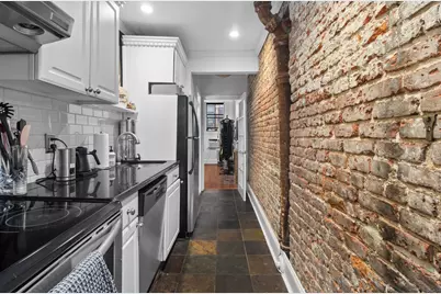256 W 21st Street #G1, New York City, NY 10011 - Photo 22