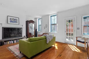 256 W 21st St, New York City, NY 10011 - Photo 2