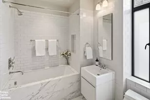 211 Central Prk W, New York City, NY 10024 - Photo 20