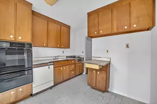 200 E 74th St, New York City, NY 10021 - Photo 6