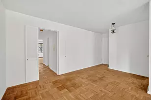 200 E 74th St, New York City, NY 10021 - Photo 4