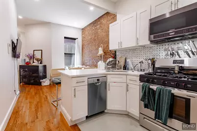 636 Sterling Place #3R, Brooklyn, NY 11238 - Photo 2
