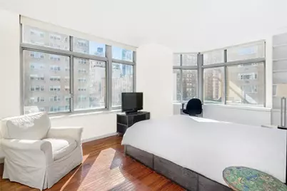 188 E 64th Street #402, New York City, NY 10065 - Photo 8
