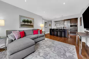 350 Bleecker St, New York City, NY 10014 - Photo 1