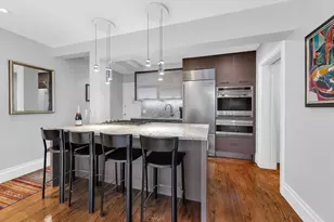 350 Bleecker St, New York City, NY 10014 - Photo 2
