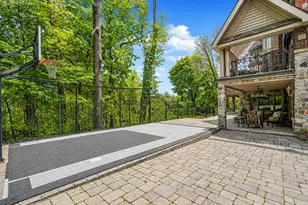 125 Benedict Rd, New York City, NY 10304 - Photo 60