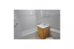 155 E 33rd St, New York, NY 10016 - Photo 4
