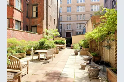 130 E 18th Street #5D, New York City, NY 10003 - Photo 10