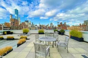 130 E 18th St, New York City, NY 10003 - Photo 18