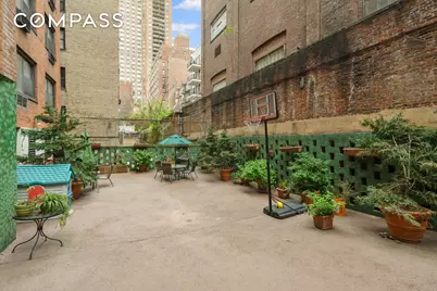 347 E 53rd Street #2C, New York, NY 10022 - Photo 14