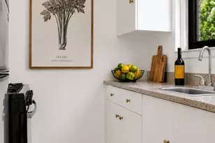 225 E 73rd St, New York City, NY 10021 - Photo 4