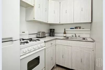 155 E 34th Street #15C, New York, NY 10016 - Photo 2