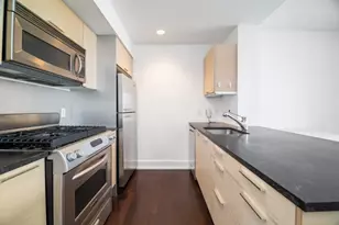 350 W 42nd St, New York City, NY 10036 - Photo 8