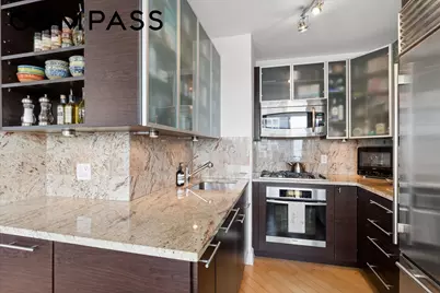 235 E 55th Street #38C, New York City, NY 10022 - Photo 4