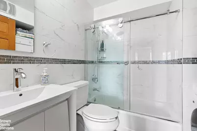 136-24 Maple Avenue #8C, New York City, NY 11355 - Photo 8
