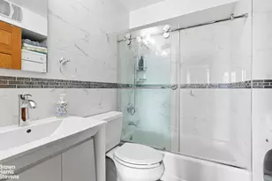 136-24 Maple Ave, New York City, NY 11355 - Photo 8