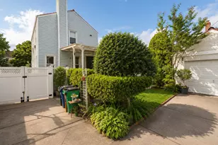 46-35 190th St, Flushing, NY 11358 - Photo 8