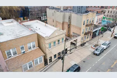 31-30 14th Street, New York City, NY 11106 - Photo 6