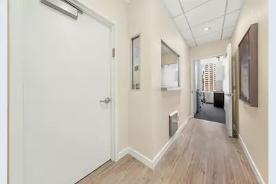 50 W 47th Street #20E, New York, NY 10036 - Photo 4