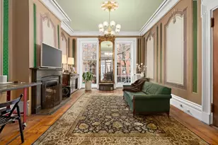 325 W 22nd St, New York City, NY 10011 - Photo 2