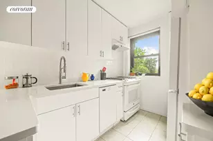 325 Clinton Ave, New York City, NY 11205 - Photo 4