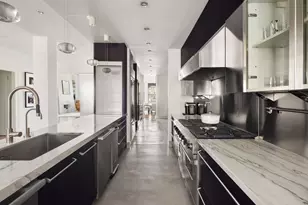 27 N Moore St, New York, NY 10013 - Photo 12