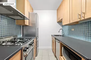 101 W 12th St, New York City, NY 10011 - Photo 4