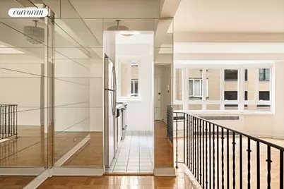333 W 57th Street #504, New York, NY 10019 - Photo 8