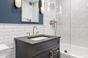 315 W 70th St, New York City, NY 10023 - Photo 8