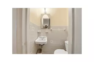 4425 Richardson Ave, New York City, NY 10470 - Photo 16