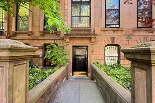 28 8th Ave, New York City, NY 11217 - Photo 2